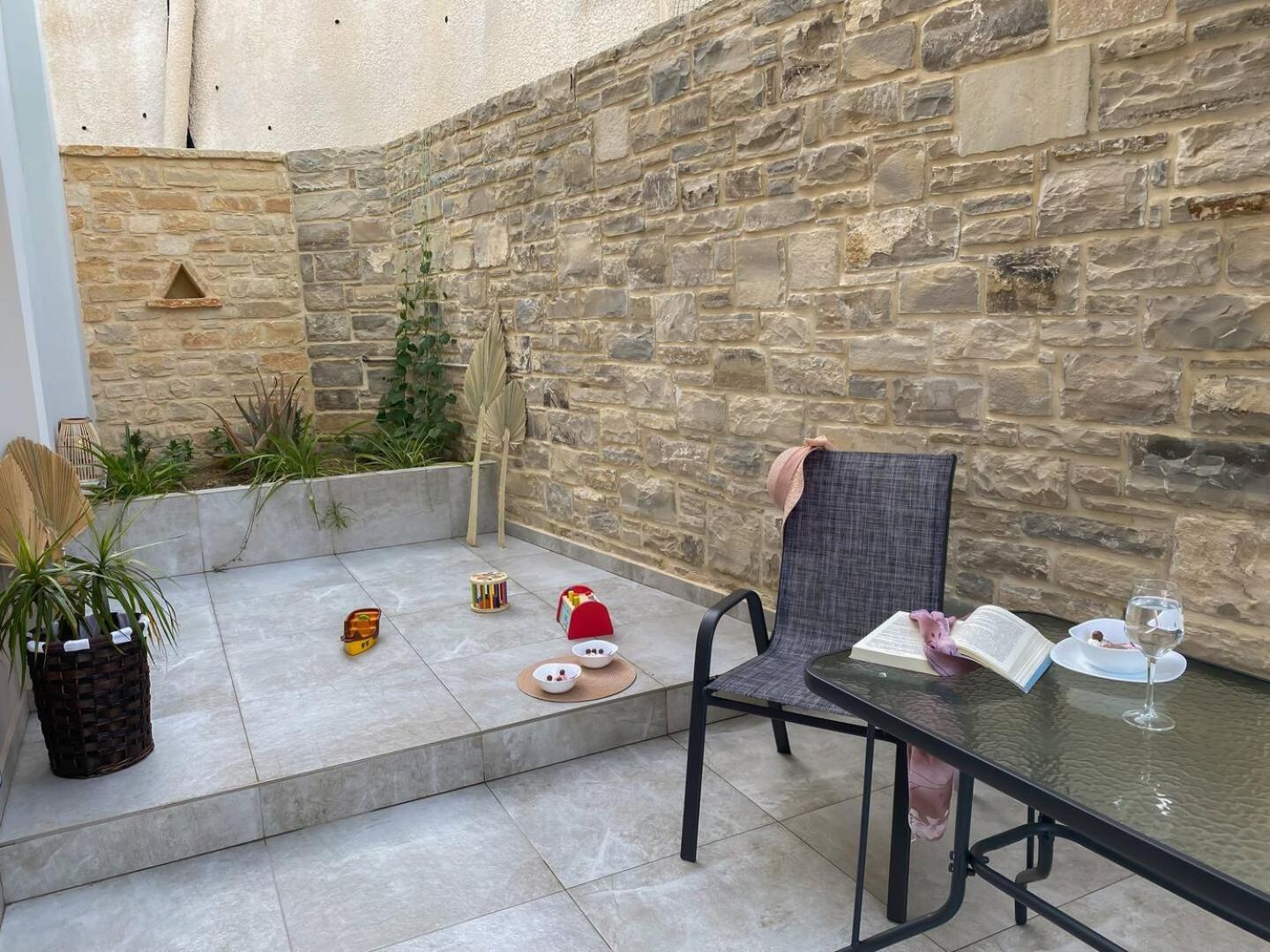 Maistro Suites With Pool, Matala Eksteriør billede
