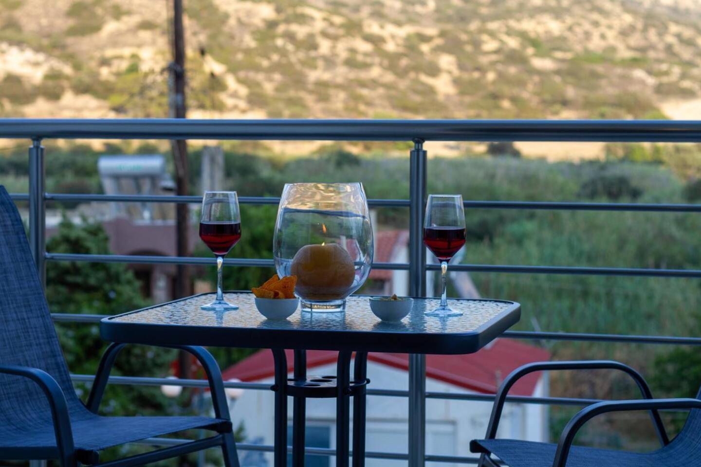 Maistro Suites With Pool, Matala Eksteriør billede